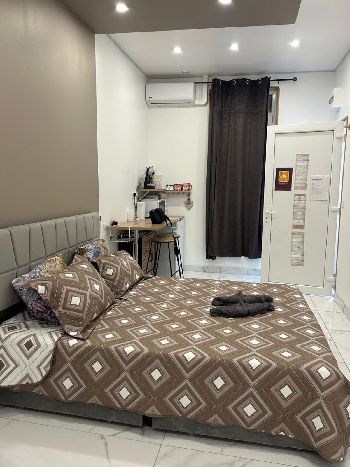Suite Gold By L Amaryllis I Jacuzzi & Sauna Prive I Centre Beziers Arrivee Autonome Екстериор снимка
